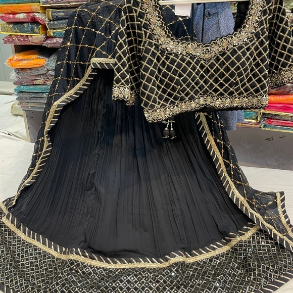 Lehanga - Picture 3 of 3